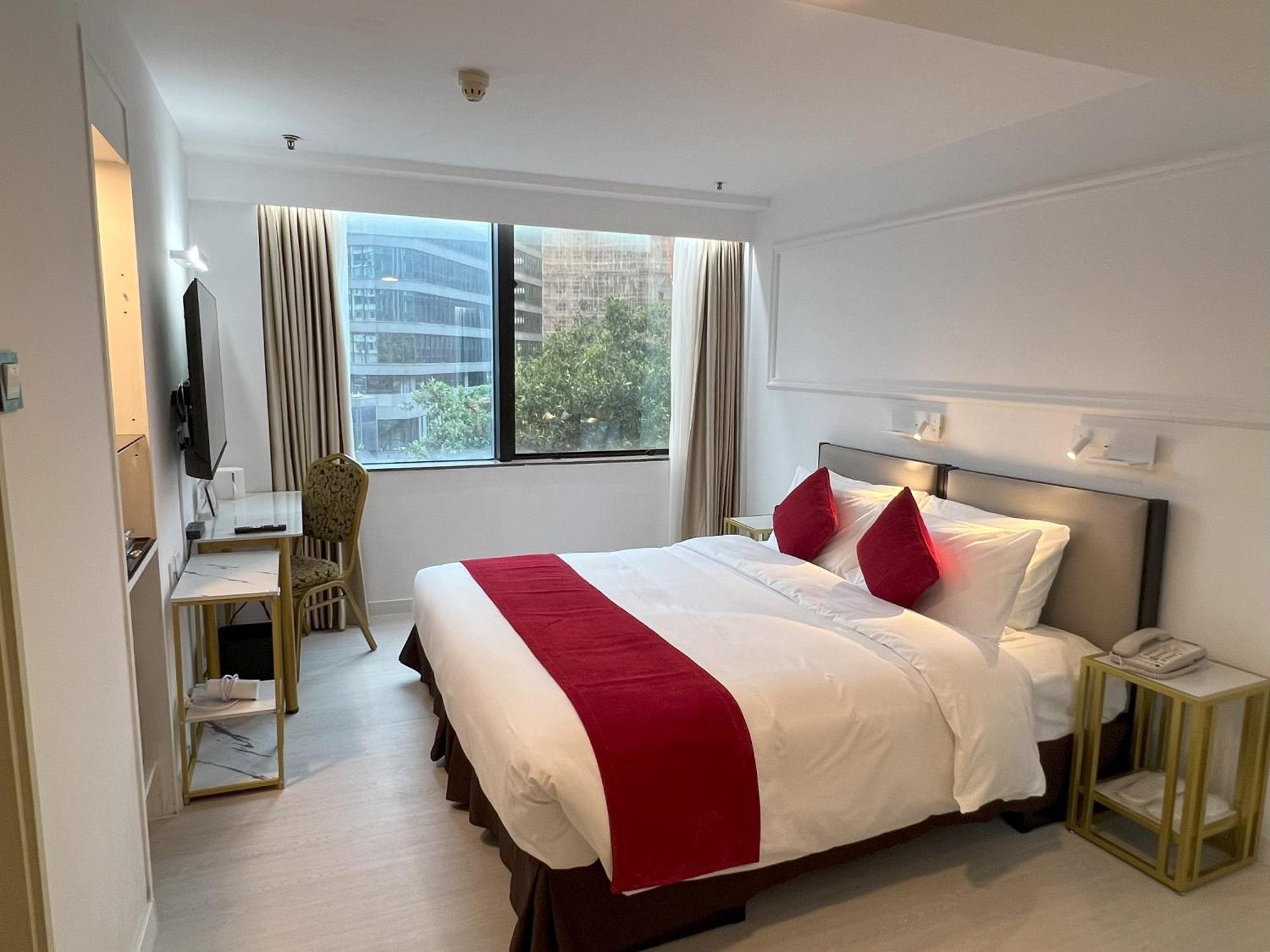 Best Western Plus Tsim Sha Tsui Hong Kong Exterior photo
