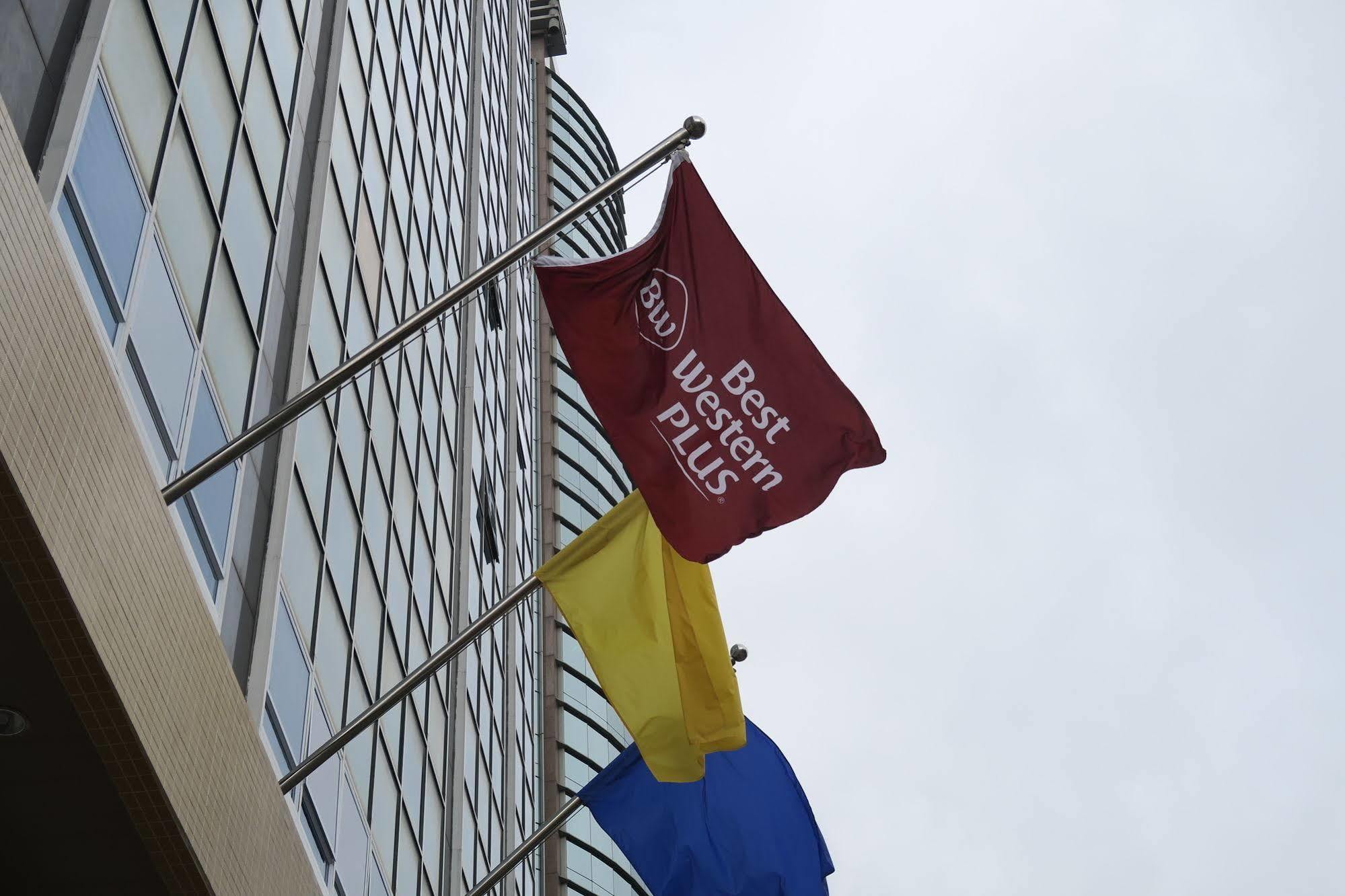 Best Western Plus Tsim Sha Tsui Hong Kong Exterior photo