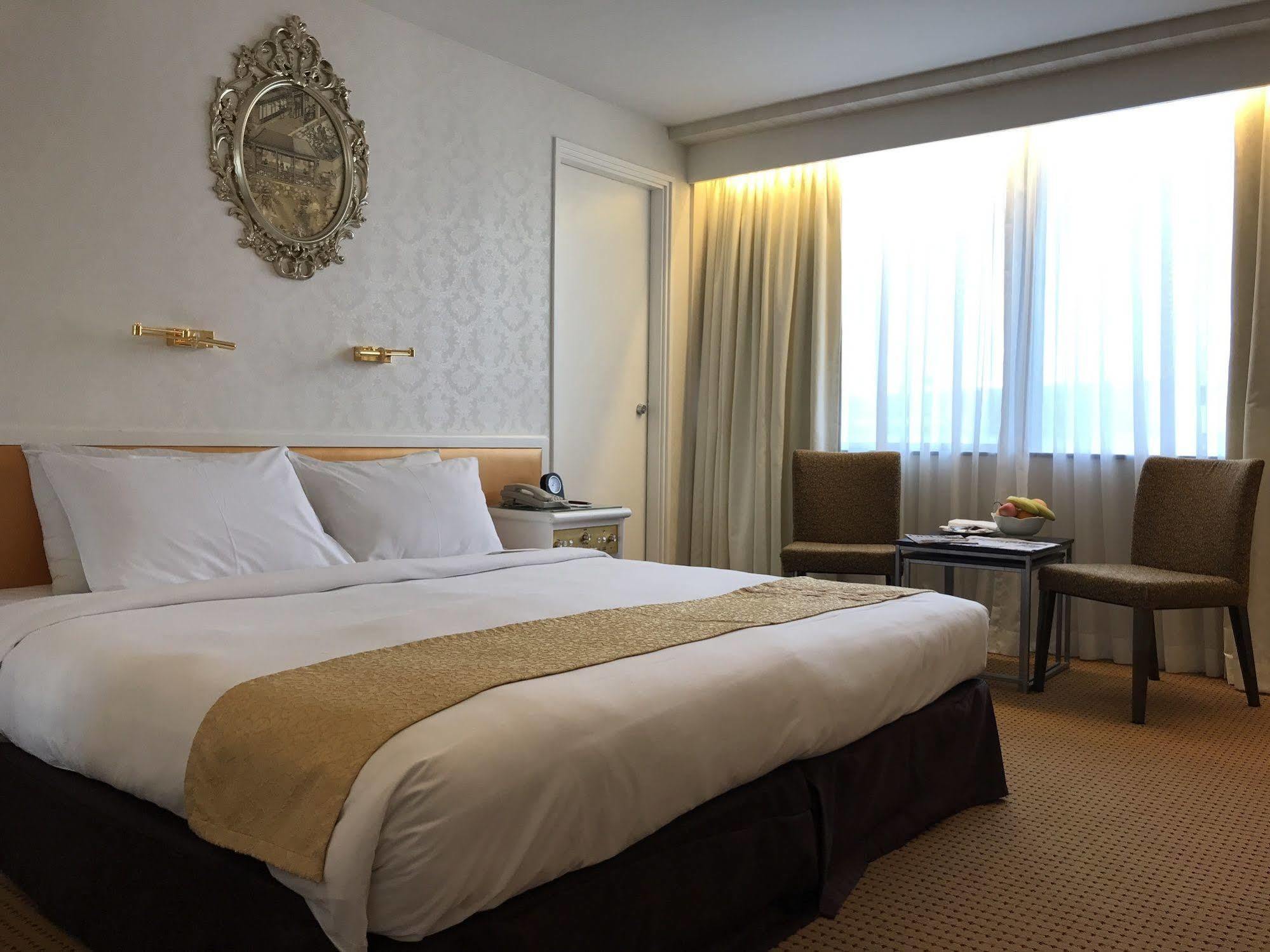 Best Western Plus Tsim Sha Tsui Hong Kong Exterior photo